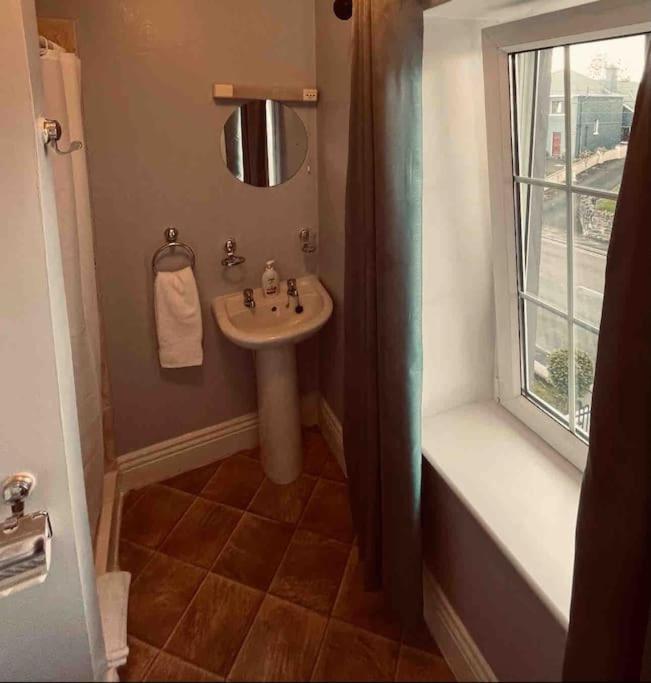 キラーニー Beautiful House In Townヴィラ エクステリア 写真